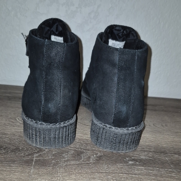 Men's Black TUK Boots - Picture 9 of 10